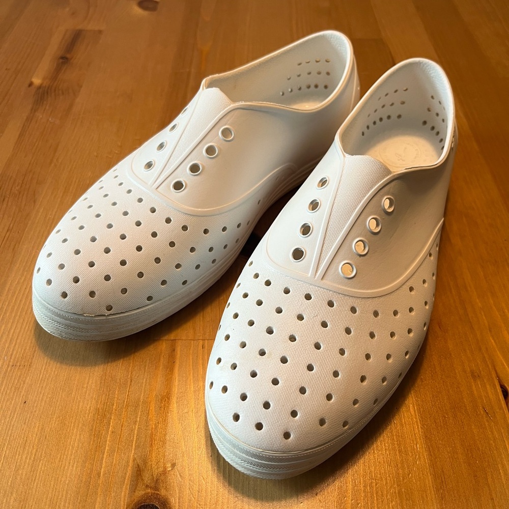 Native Shoes Jericho Slip-On Sneakers | White | Women’s Size 9
